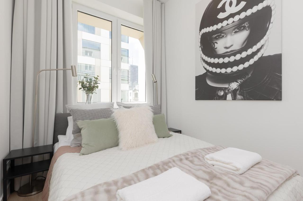Fashionable City Center Apartment By Noclegi Renters Varsóvia Exterior foto