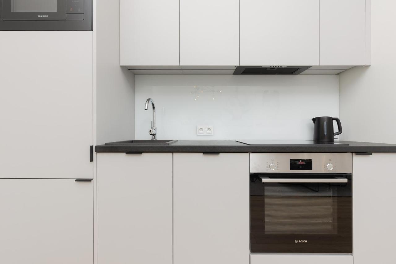 Fashionable City Center Apartment By Noclegi Renters Varsóvia Exterior foto