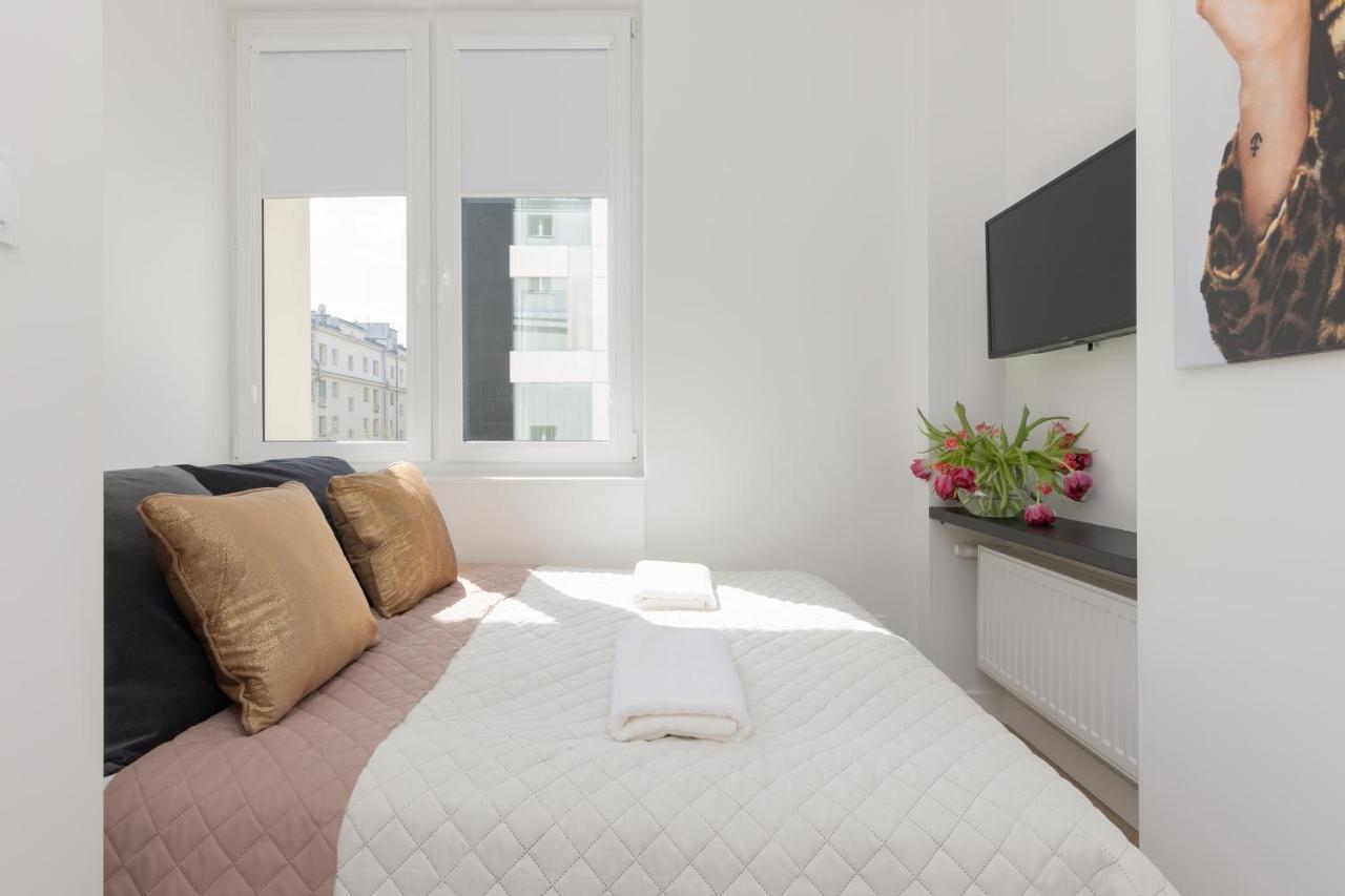 Fashionable City Center Apartment By Noclegi Renters Varsóvia Exterior foto